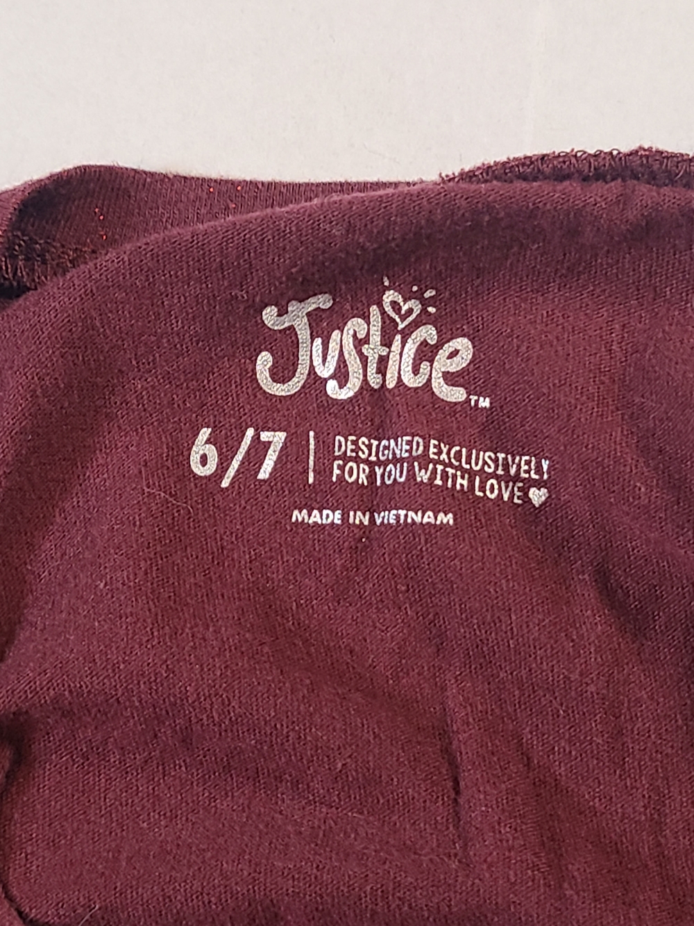 Justice Girls' Charming One of a Kind Maroon Graphic Tee Metallic Size 6/7 EUC - Picture 4 of 8